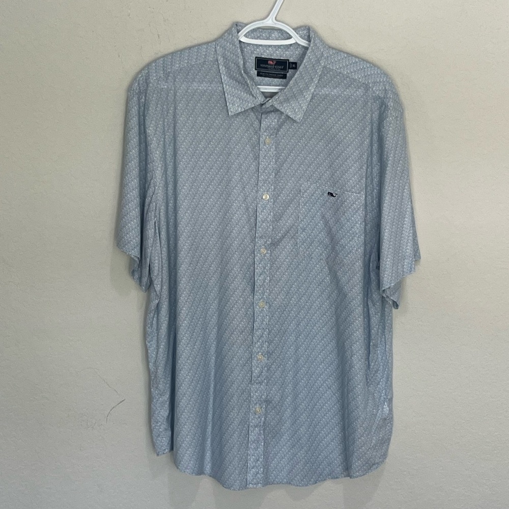 Vineyard Vines Men’s Tucker Shirt Fish Print Button Down Blue & White Size XL